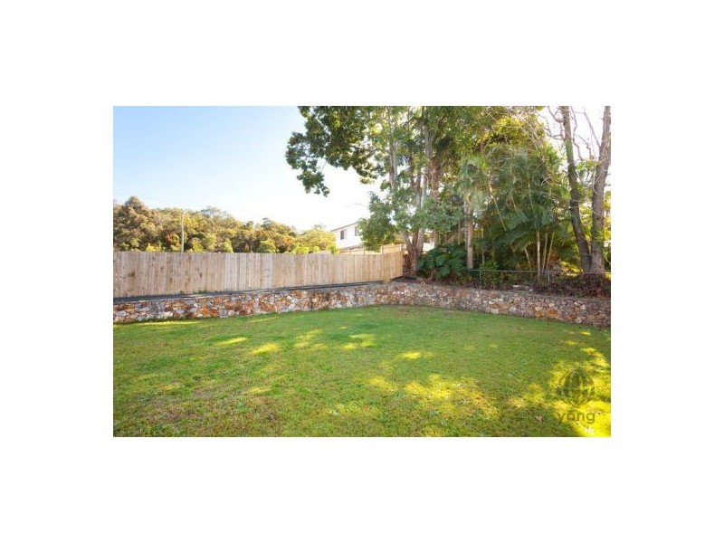 16 Le Grand St, Macgregor QLD 4109
