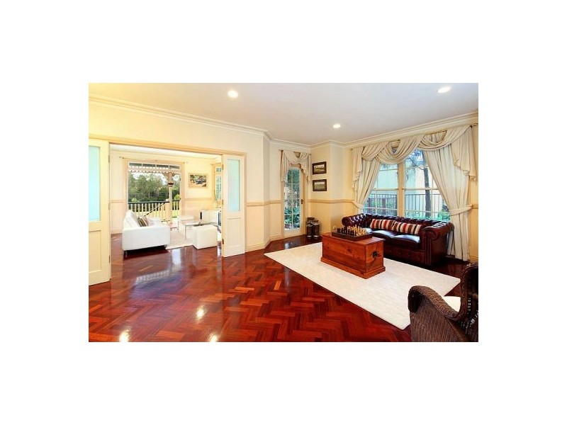 207 Westlake Dr, Westlake QLD 4074