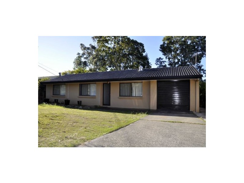 48 Vansittart Rd, Regents Park QLD 4118