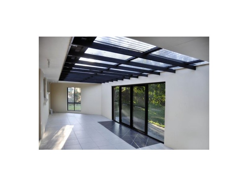 48 Vansittart Rd, Regents Park QLD 4118