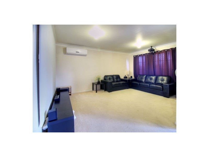 1 Hampshire Court, Calamvale QLD 4116