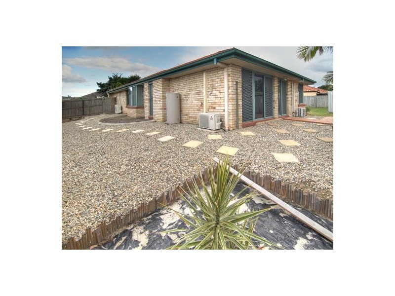 1 Hampshire Court, Calamvale QLD 4116