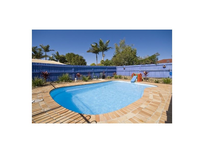 29 Bottlebrush Dr, Regents Park QLD 4118