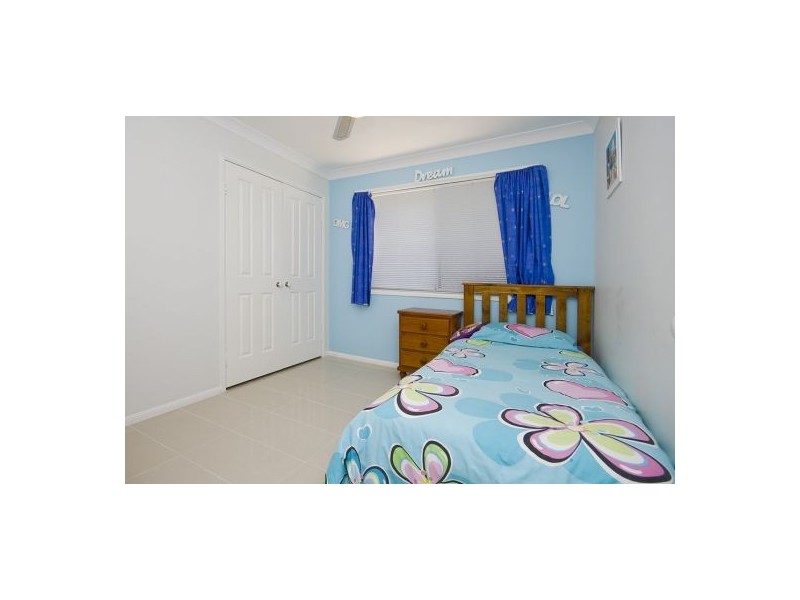 29 Bottlebrush Dr, Regents Park QLD 4118