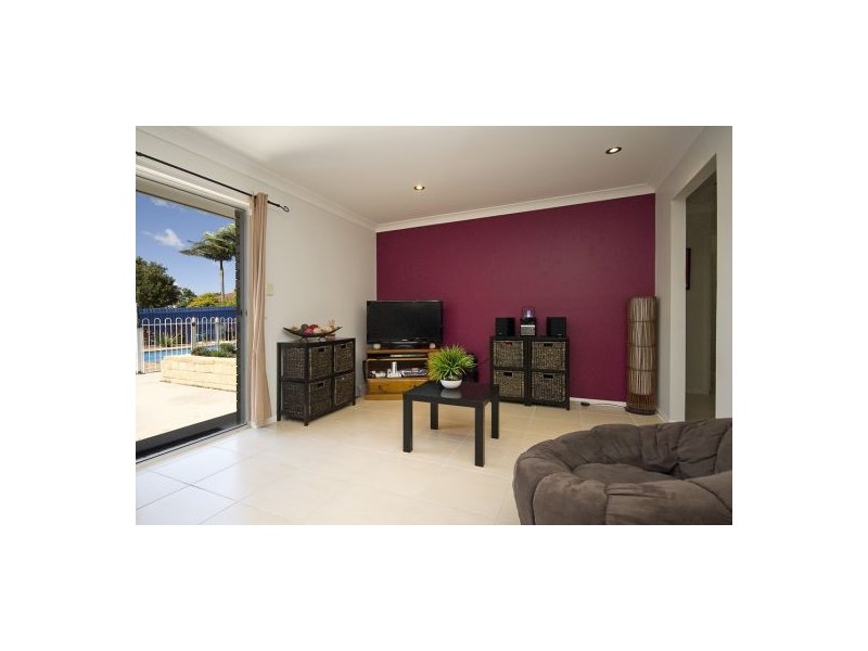29 Bottlebrush Dr, Regents Park QLD 4118