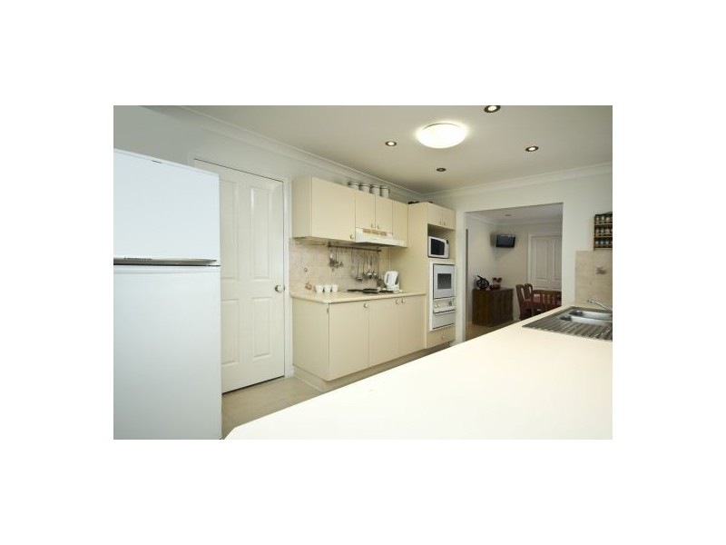 29 Bottlebrush Dr, Regents Park QLD 4118