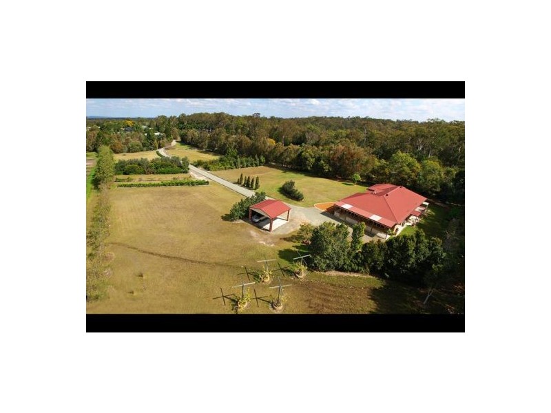 212 Rosia Rd, Park Ridge QLD 4125