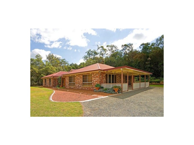 212 Rosia Rd, Park Ridge QLD 4125