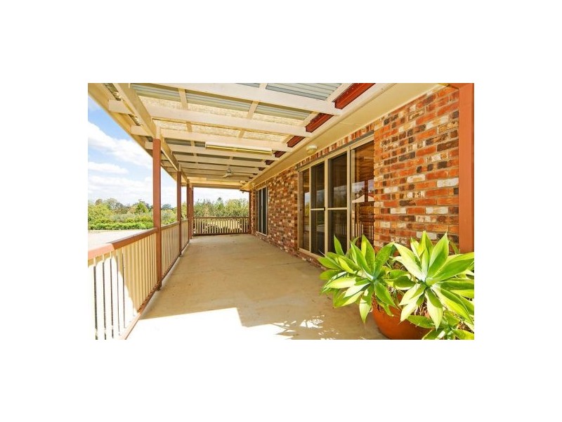 212 Rosia Rd, Park Ridge QLD 4125