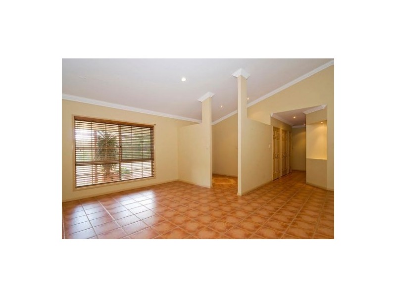 212 Rosia Rd, Park Ridge QLD 4125