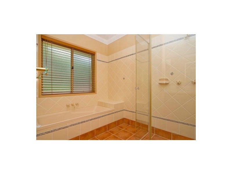 212 Rosia Rd, Park Ridge QLD 4125