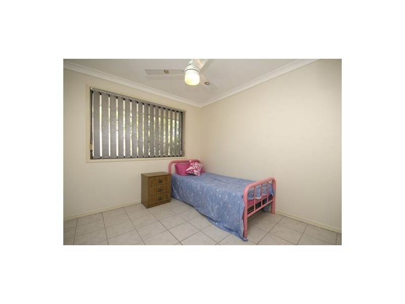 22 Centaurus Cr, Regents Park QLD 4118