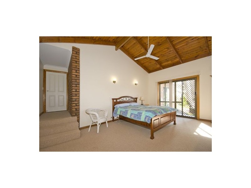 7 Resi Dr, Regents Park QLD 4118