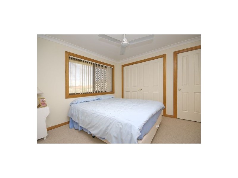 7 Resi Dr, Regents Park QLD 4118