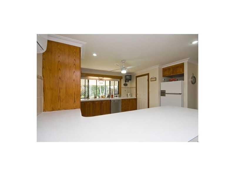 7 Resi Dr, Regents Park QLD 4118