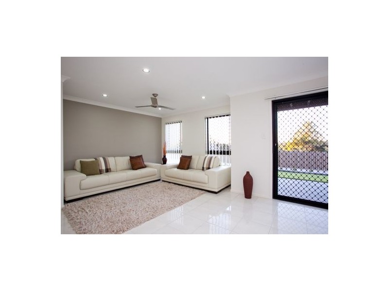 127 Stones Road, Sunnybank Hills QLD 4109