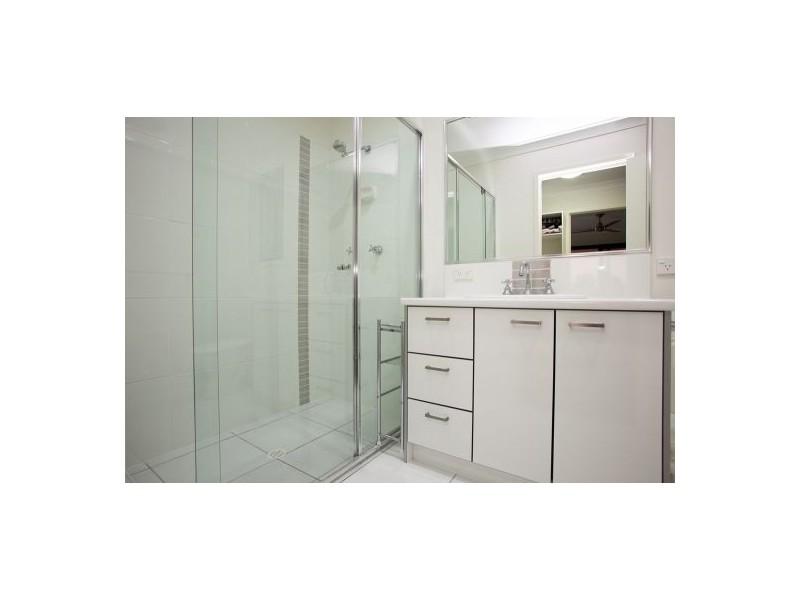 127 Stones Road, Sunnybank Hills QLD 4109