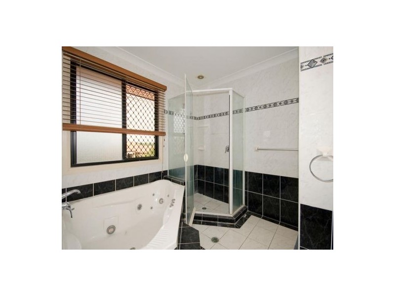 Parkinson QLD 4115