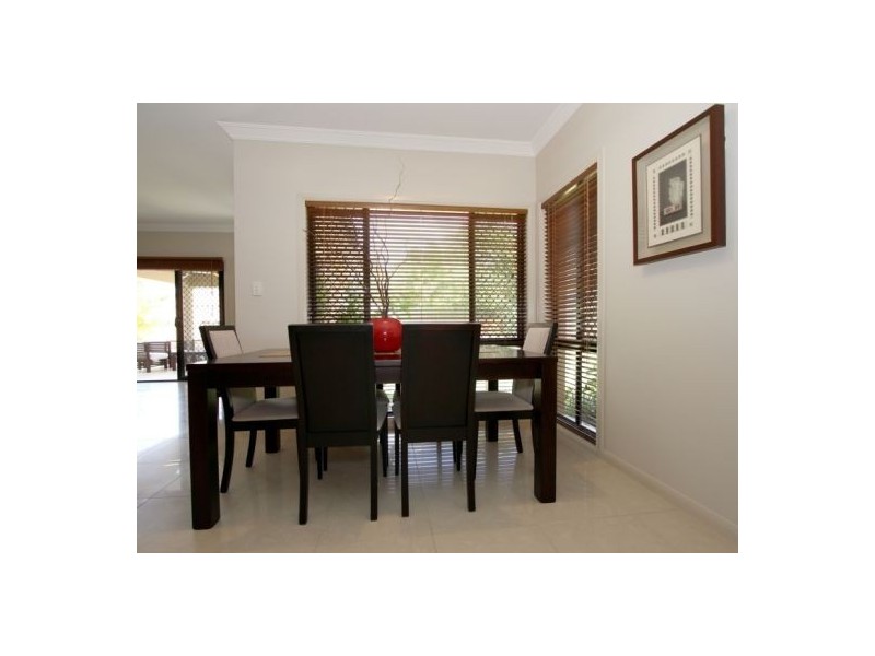 125 Holmead Rd, Eight Mile Plains QLD 4113