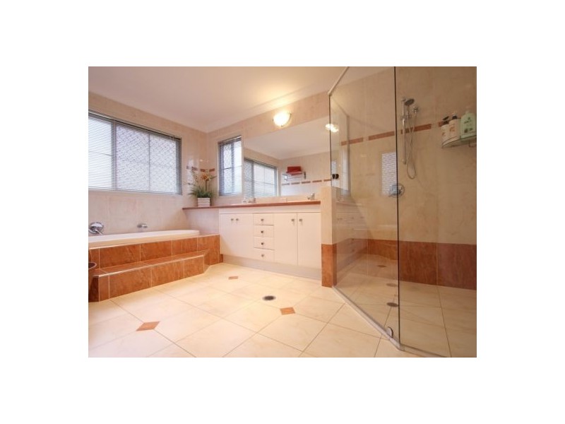 125 Holmead Rd, Eight Mile Plains QLD 4113