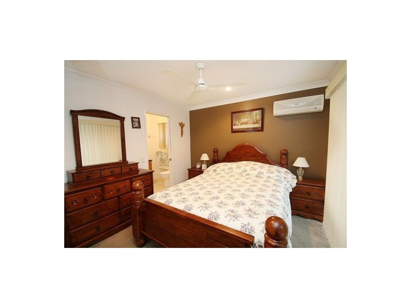 14  Goongarrie Cr, Parkinson QLD 4115