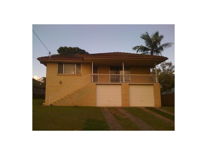 15 Nevern Street, Macgregor QLD 4109