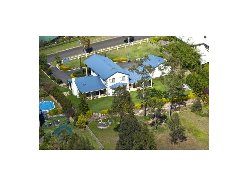 35 Parrot St, Greenbank QLD 4124