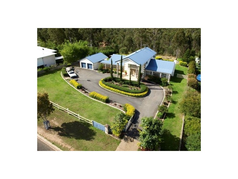 35 Parrot St, Greenbank QLD 4124