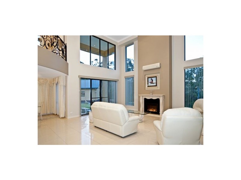 31 Bluebird Ct, Greenbank QLD 4124