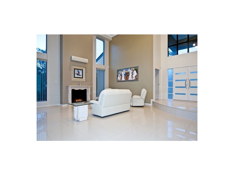 31 Bluebird Ct, Greenbank QLD 4124