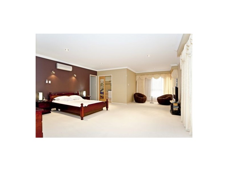 31 Bluebird Ct, Greenbank QLD 4124