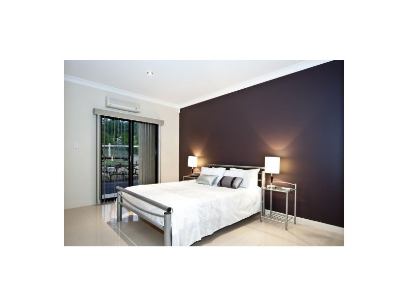 31 Bluebird Ct, Greenbank QLD 4124