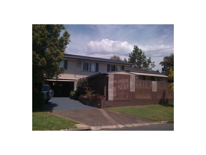 1 Laver Street, Macgregor QLD 4109