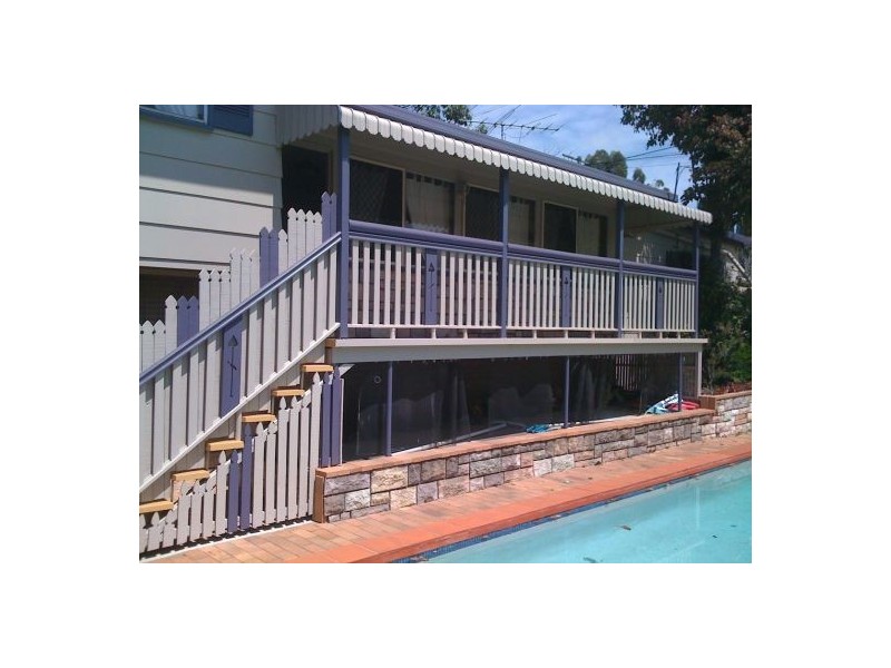 1 Laver Street, Macgregor QLD 4109