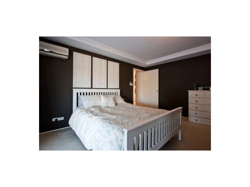 14 Clarks Rd, Loganholme QLD 4129