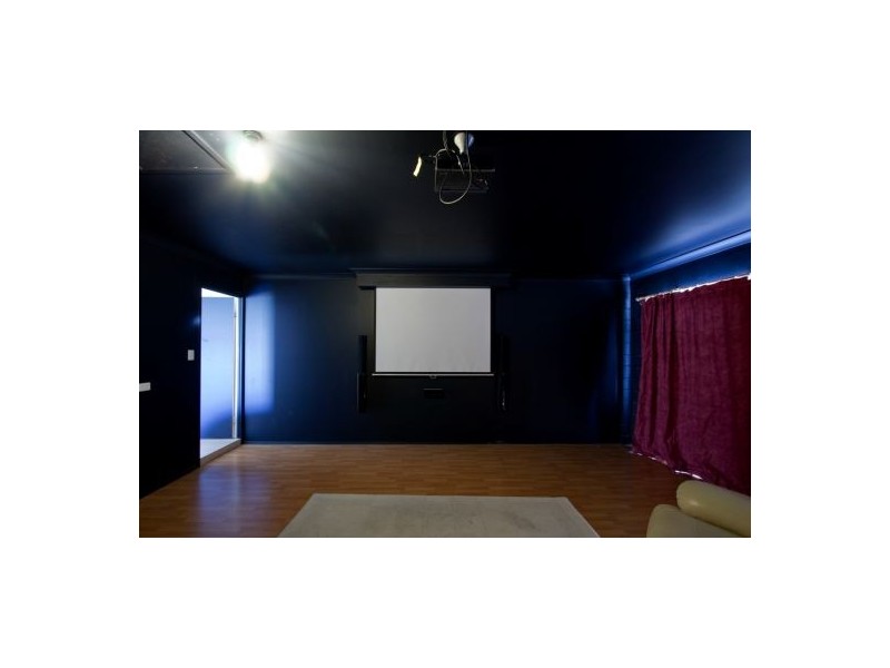 14 Clarks Rd, Loganholme QLD 4129