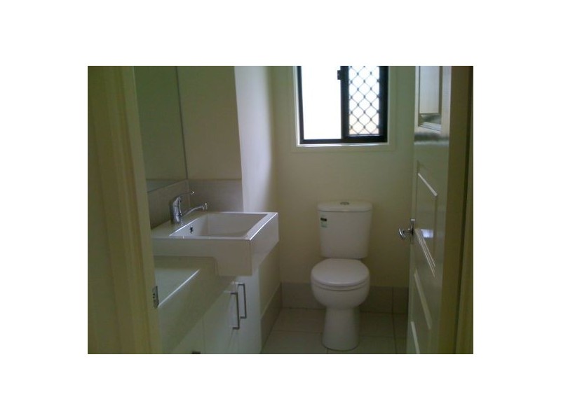 1 Angel Street, Eight Mile Plains QLD 4113