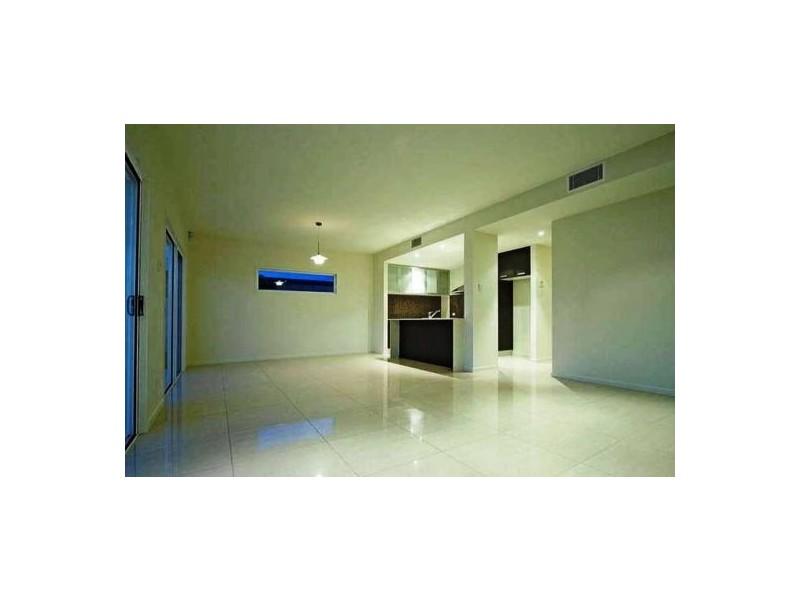 28 Marina Pde, Jacobs Well QLD 4208