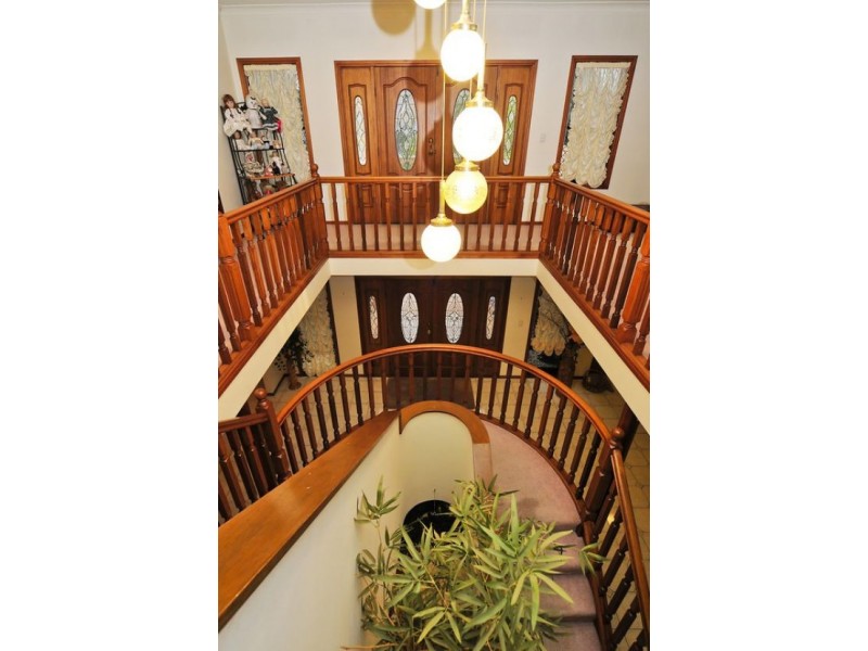 73 Bleasby Rd, Eight Mile Plains QLD 4113