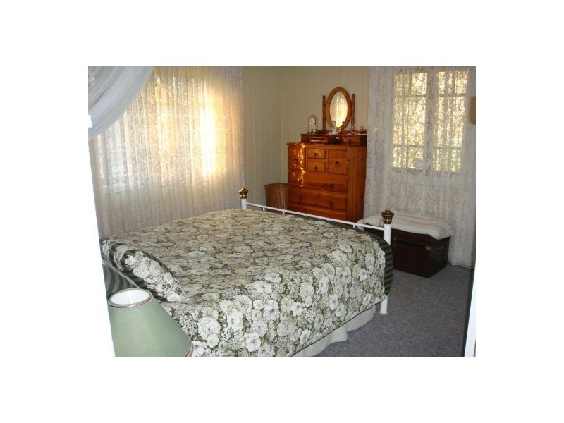 40  Garfield Rd, Logan Central QLD 4114