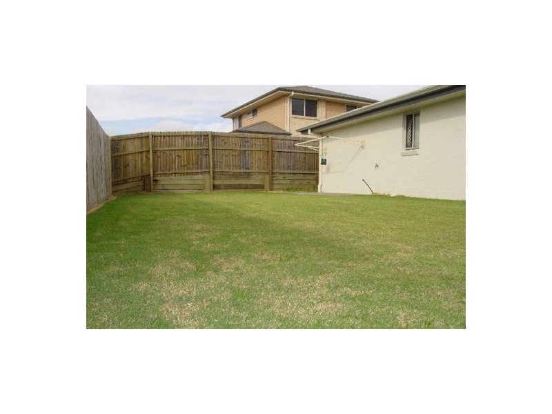 31 Sunrise Cr, Regents Park QLD 4118