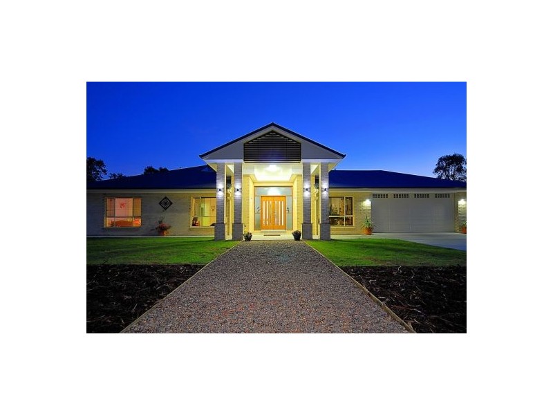 31 Border Cres, New Beith QLD 4124