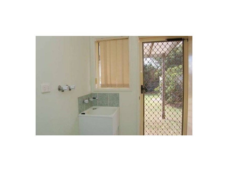 85 Lamberth Rd, Regents Park QLD 4118