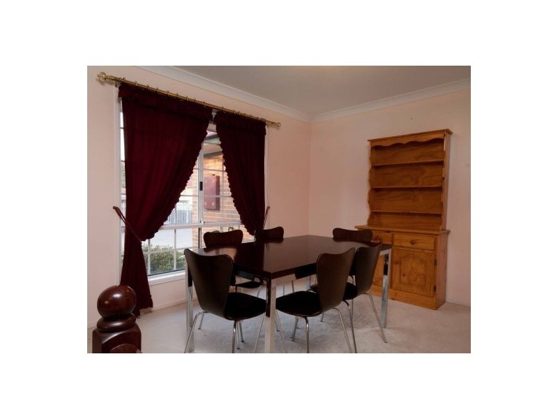 28 Jackson Rd, Sunnybank Hills QLD 4109