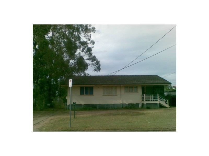 No.5 Hayden Street, Riverview QLD 4303