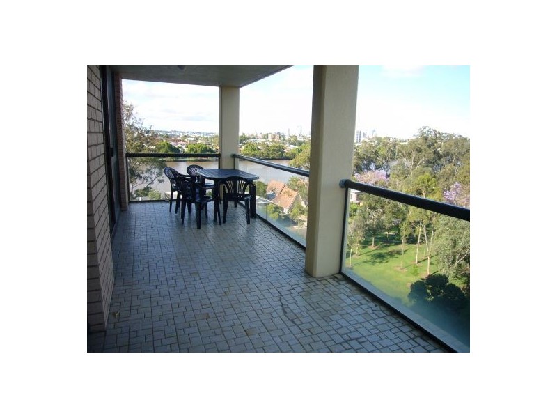 26/12 Bryce St, St Lucia QLD 4067