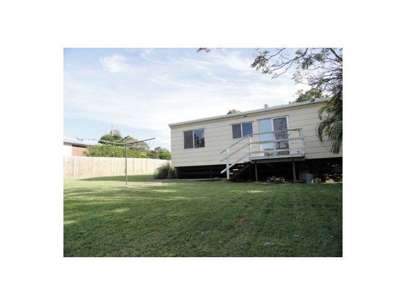 18 Valencia St, Loganlea QLD 4131