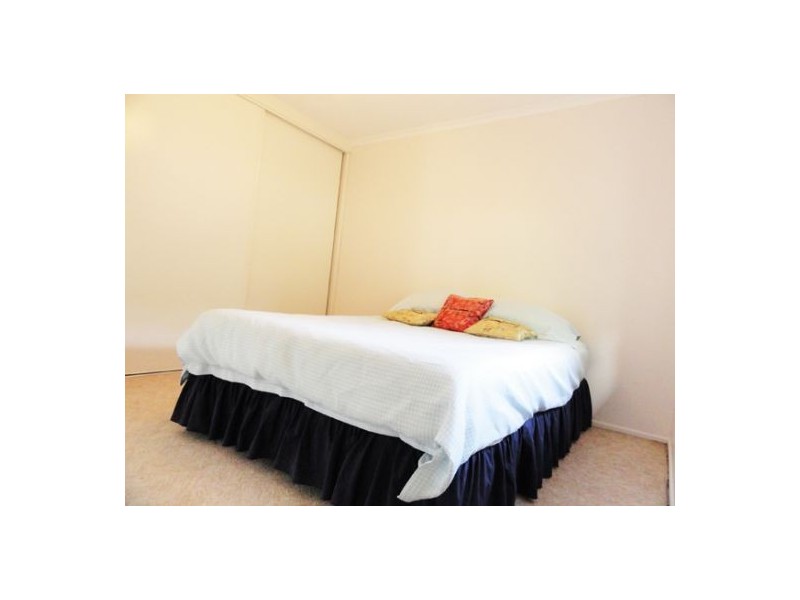 18 Valencia St, Loganlea QLD 4131