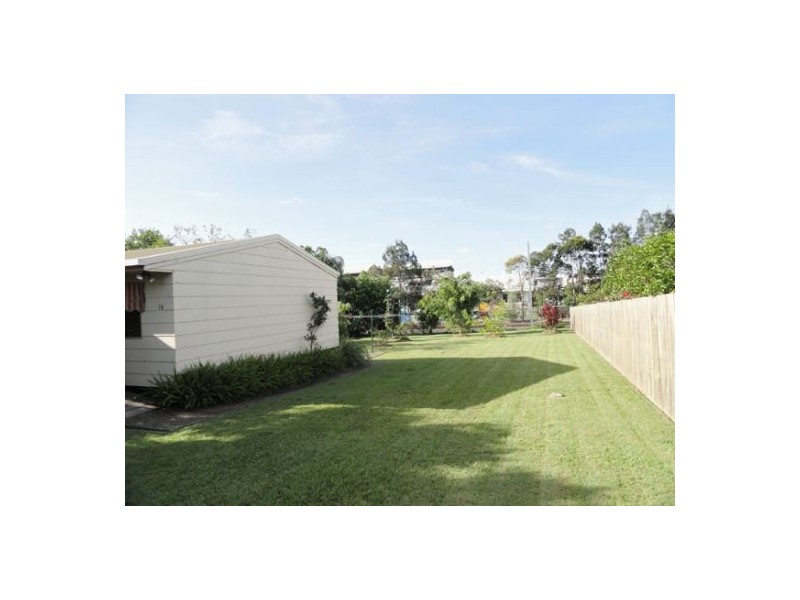 18 Valencia St, Loganlea QLD 4131