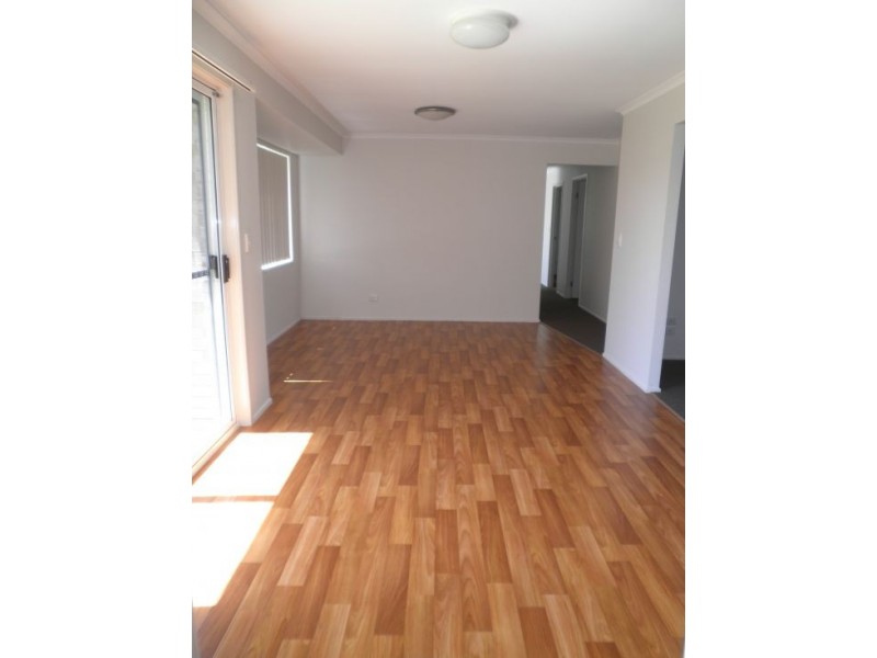 1 Tekam Crescent, Tanah Merah QLD 4128